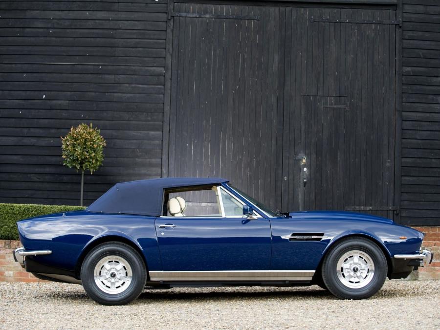  Aston Martin V8 Volante (Series I) 1978 года  (UK) (фото 24 из 30)